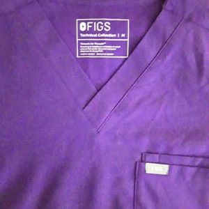 Figs ultra violet color scrub top